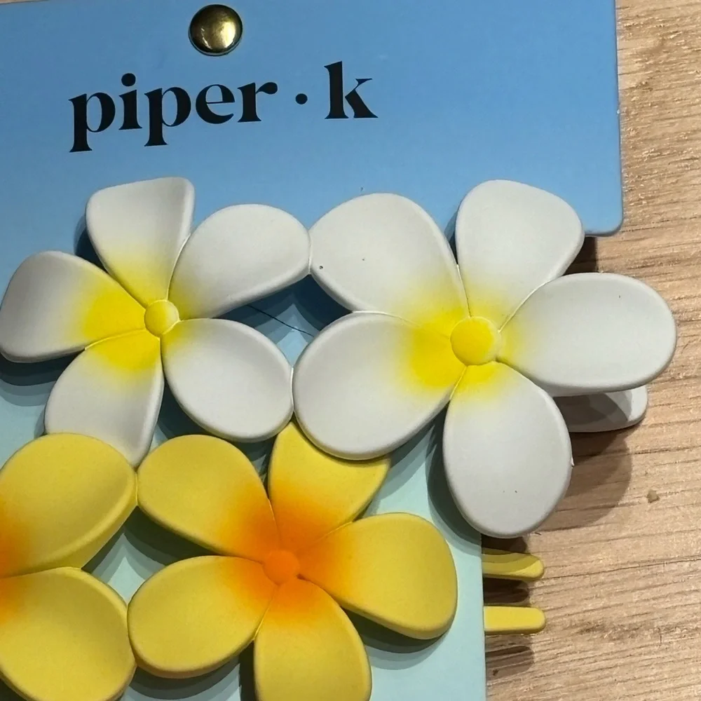 NWT Piper K Tropical Plumeria Flower Flat Lay Claw Clips - White, Yellow, Pink